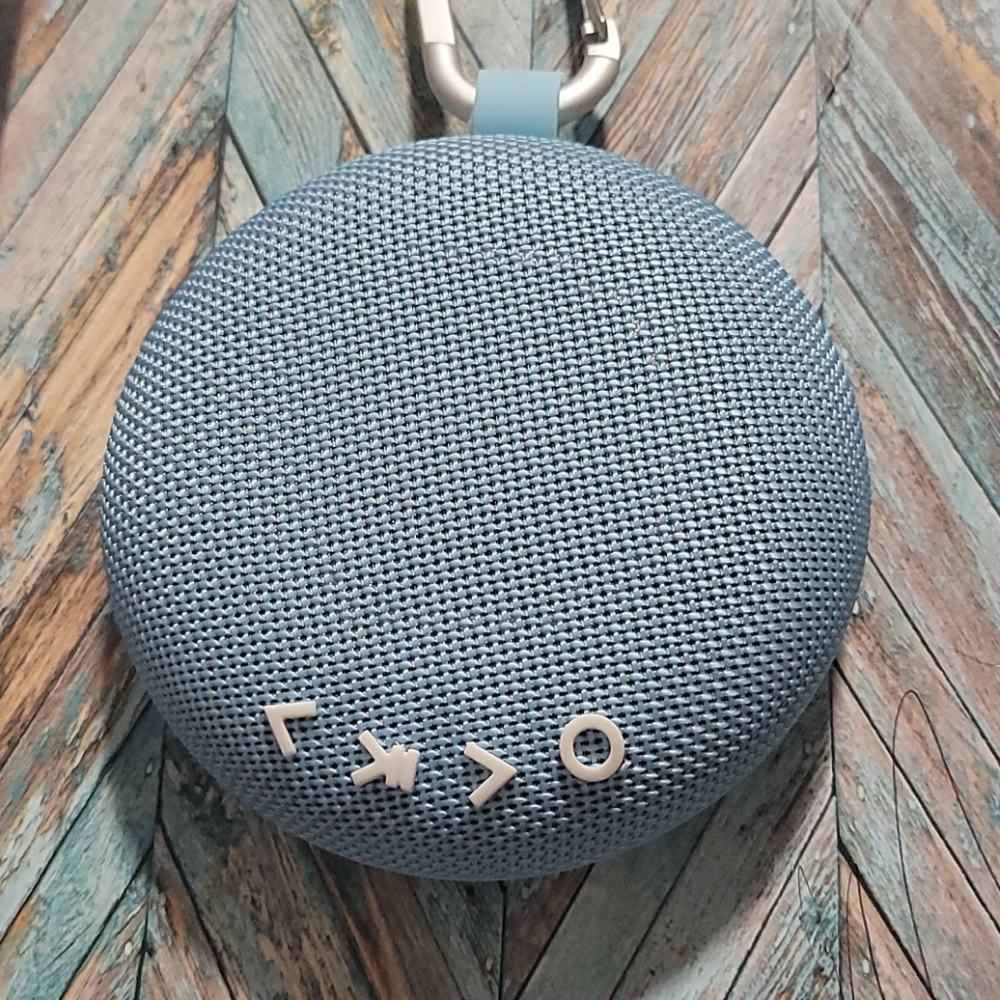 Bluetooth speaker 🔊 water proof,very loud